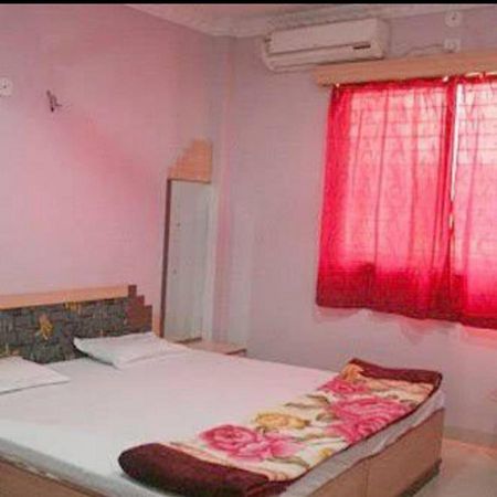 Hotel Mahakal Palace 乌贾因 外观 照片